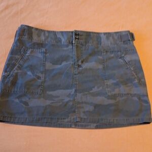 OLD NAVY MINI SKIRT SIZE 10